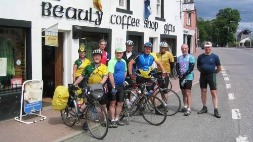 Elevenses halt in Beauly.