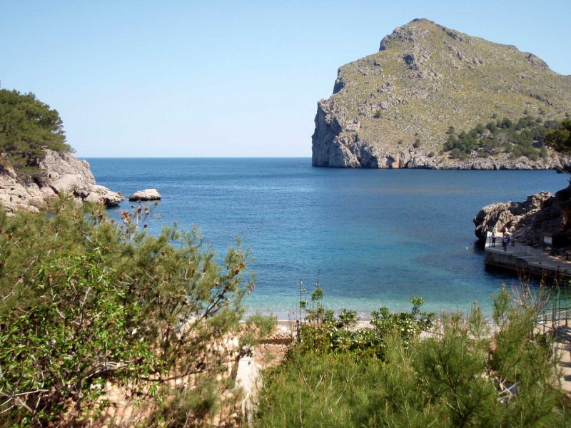 April 2009:  a dramatic cove at Sa Calobra. Now you have to climb the hill back out...