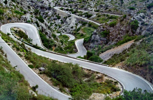 Ooh - one bus to chase. The game commences...