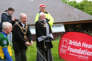 El Presidento keeping his eye on the local Royalty